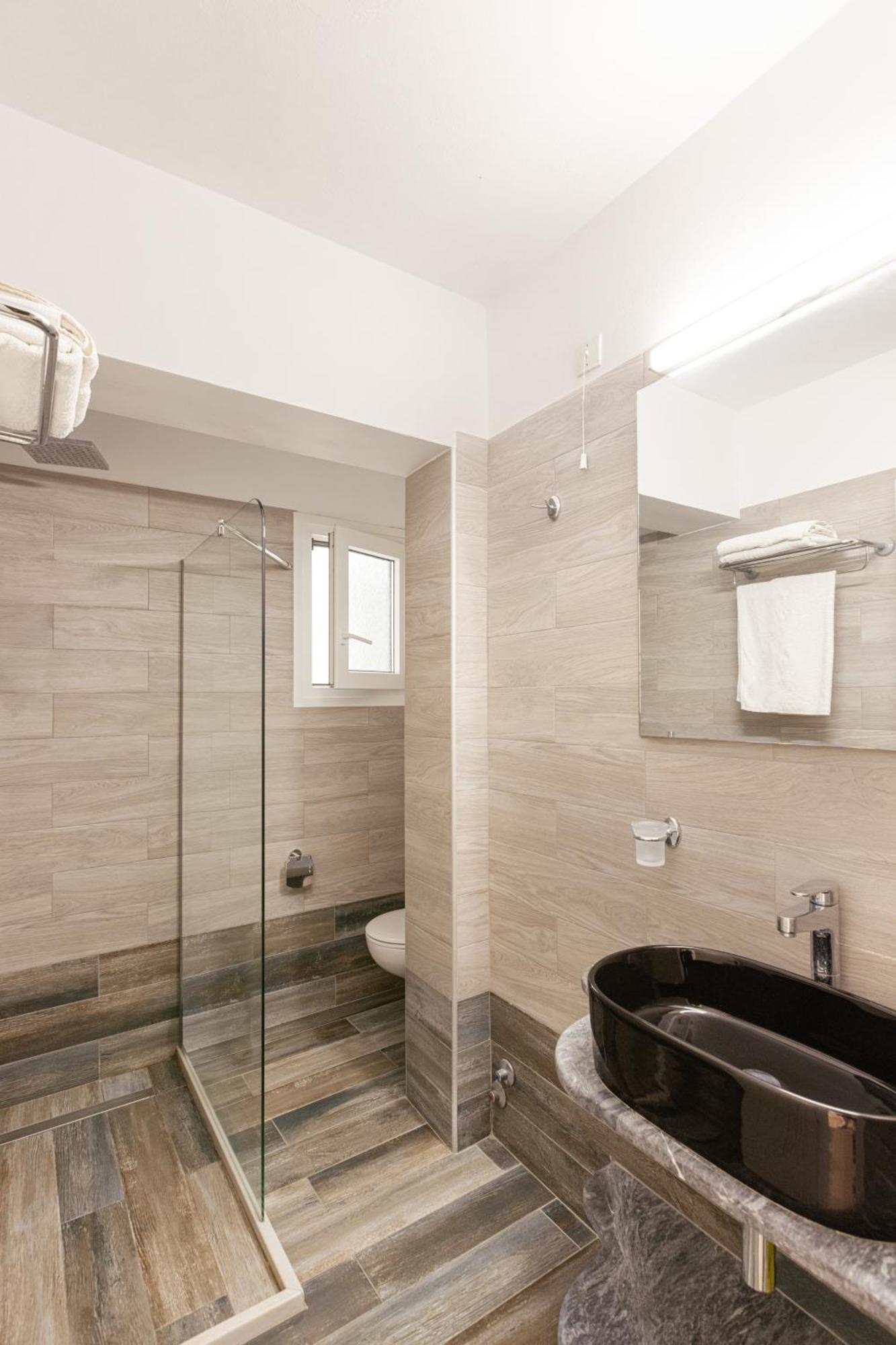 Marina Apartments Кокарі Екстер'єр фото